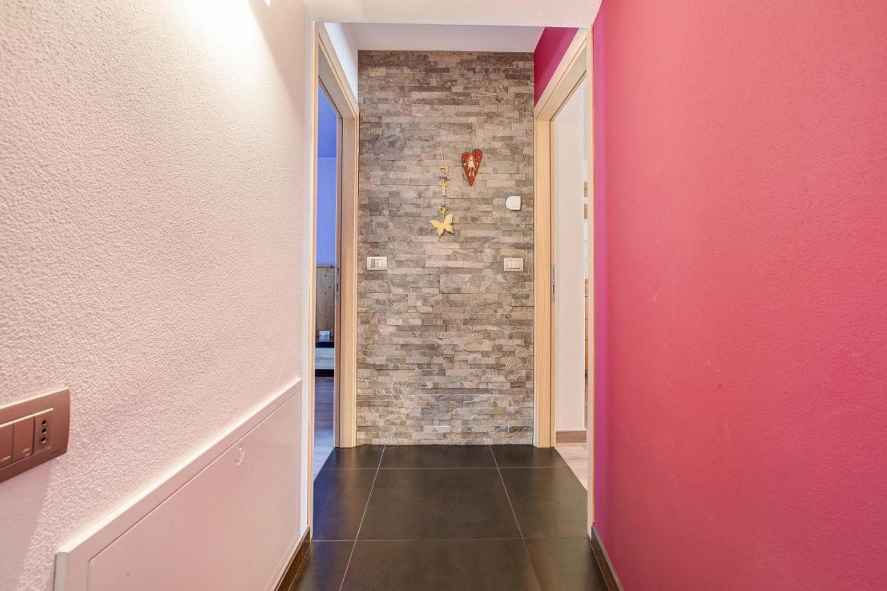 La Maison Du Bonheur Grosio Apartment Luaran gambar