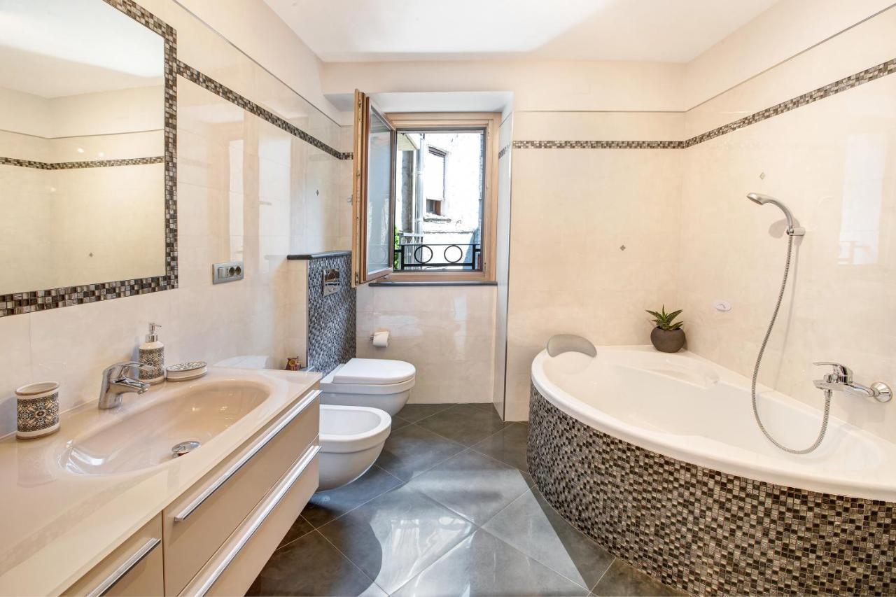 La Maison Du Bonheur Grosio Apartment Luaran gambar